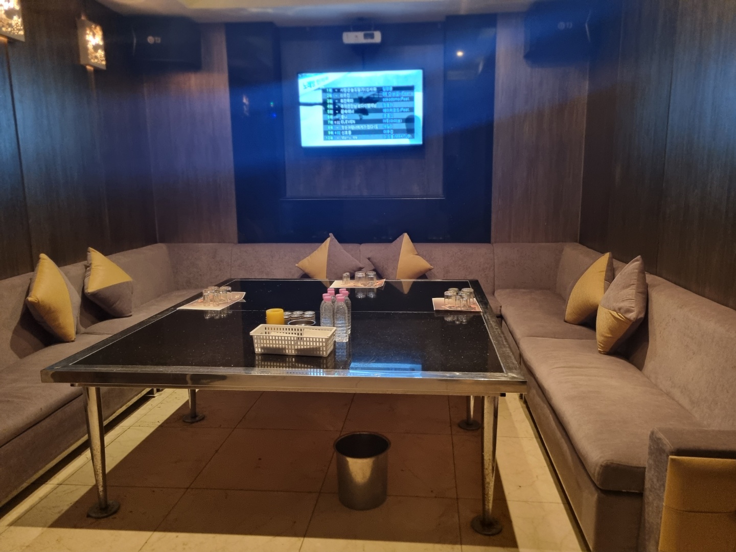 강남 유앤미 셔츠룸 이미지